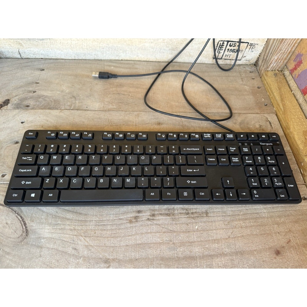 Targus Full size USB Wired Keyboard, AKB30US,‎ with window start screen button